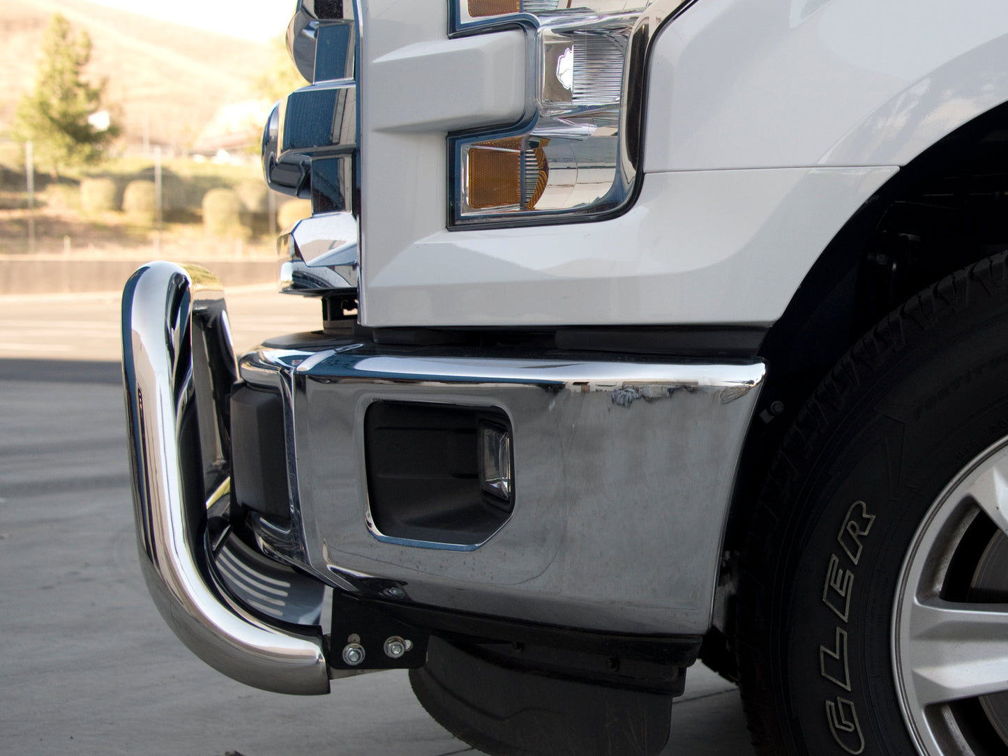 Armordillo 2005-2007 Ford F-250/F-350/F-450/F-550 Super Duty Classic Bull Bar - Polished - Armordillo USA by I3 Enterprise Inc.