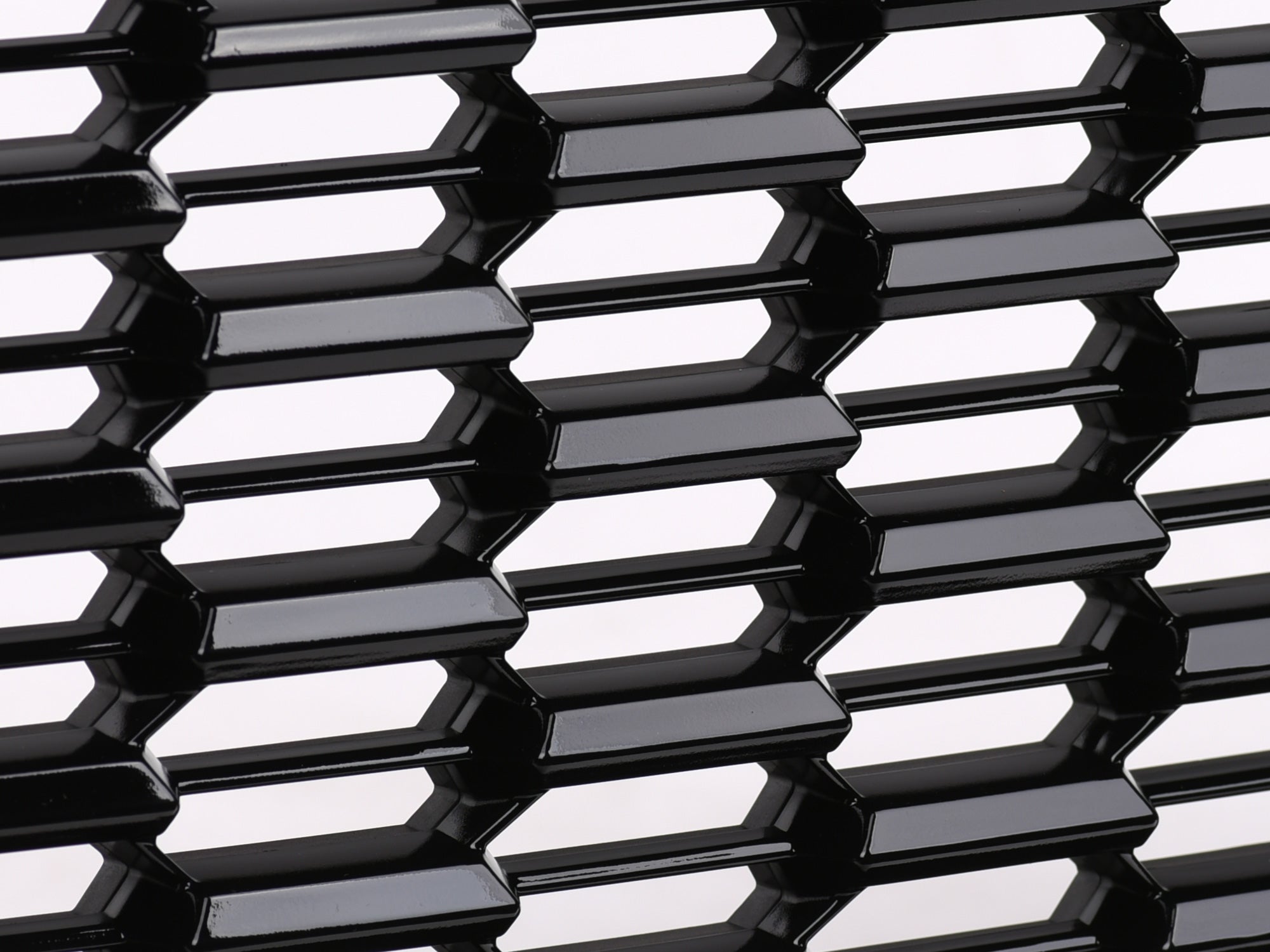 Armordillo 2021-2022 GMC Yukon/Yukon XL Mesh Style Front Grille Gloss Black