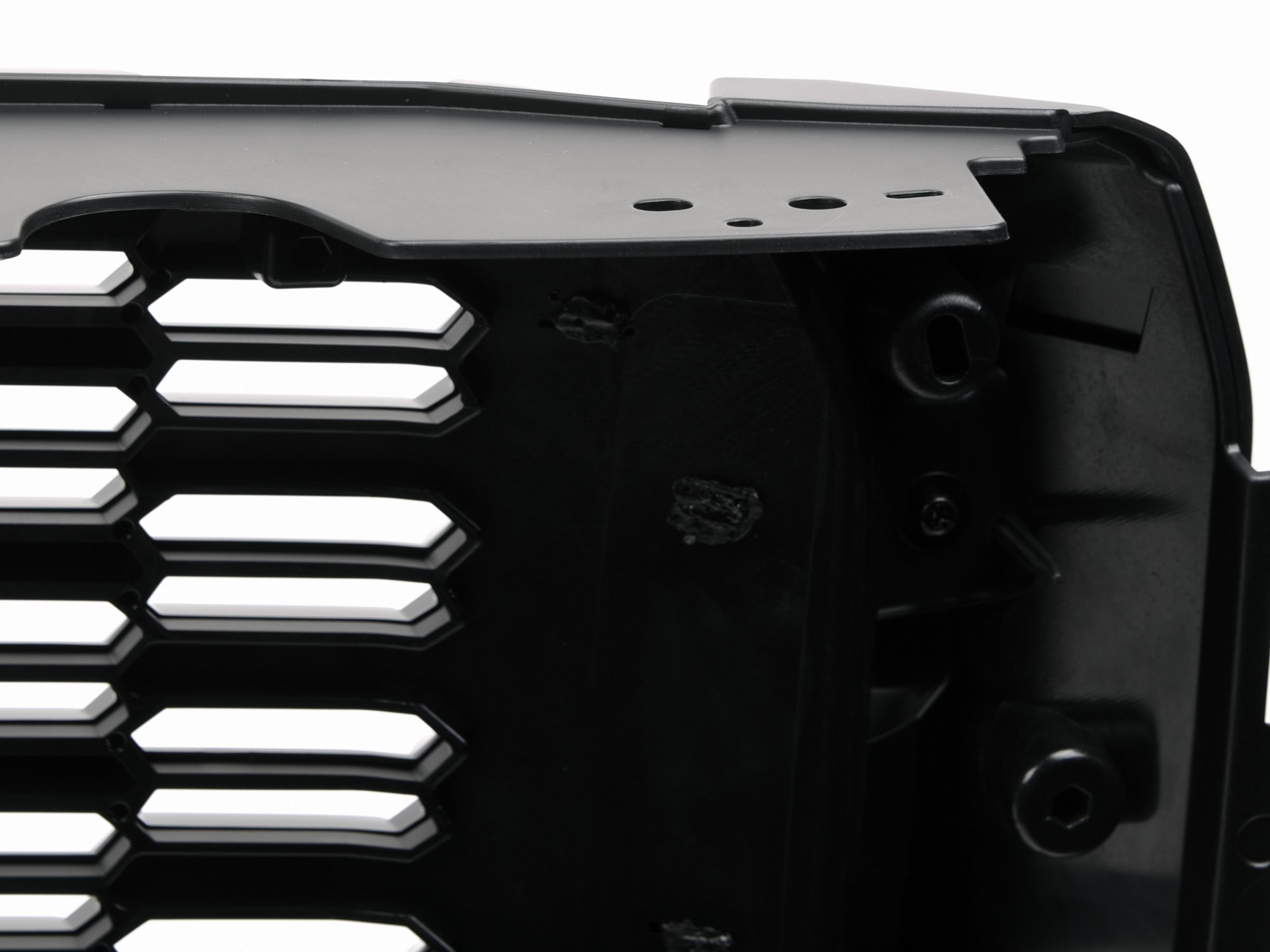 Armordillo 2021-2022 GMC Yukon/Yukon XL Mesh Style Front Grille Gloss Black