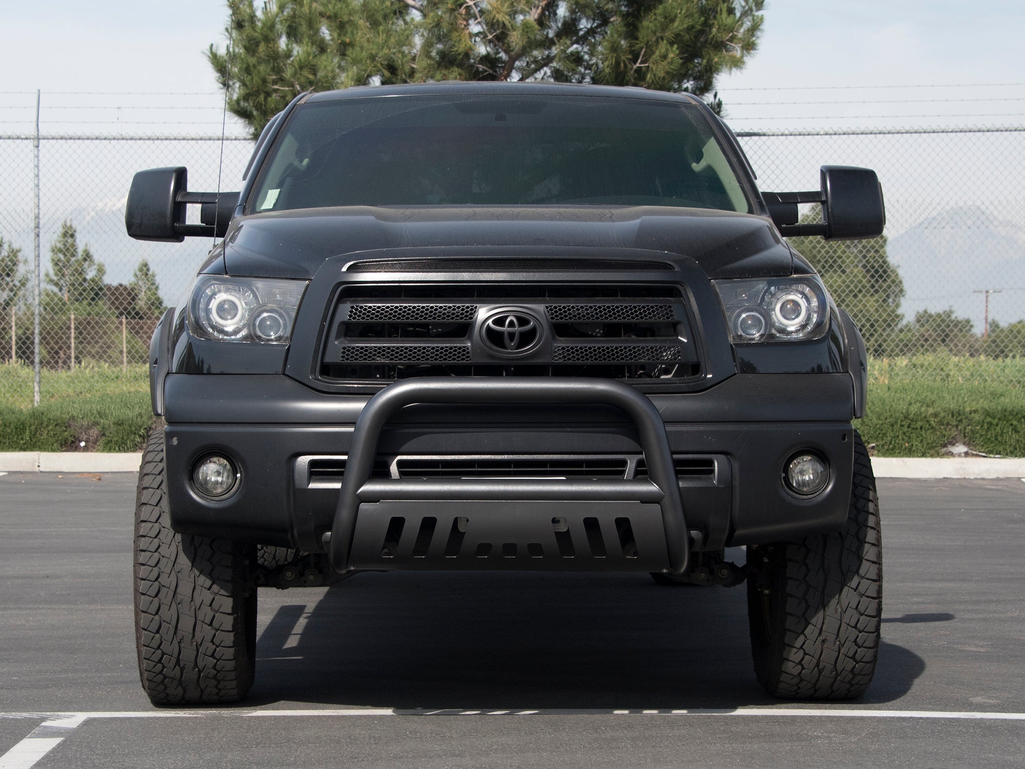 Armordillo 2007-2019 Toyota Tundra Classic Bull Bar - Matte Black - Armordillo USA by I3 Enterprise Inc. 