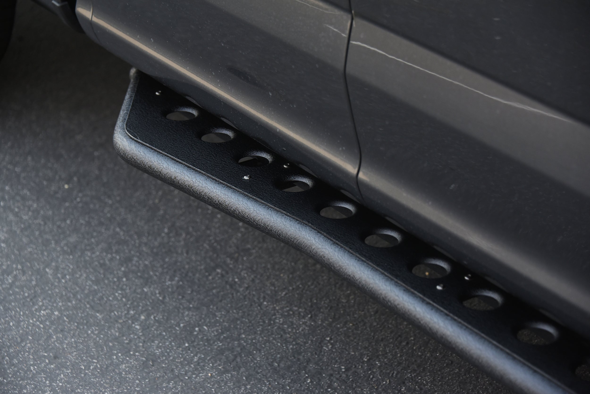 Armordillo 2022-2023 Toyota Tundra Double Cab RS Series Running Board - Textured Black