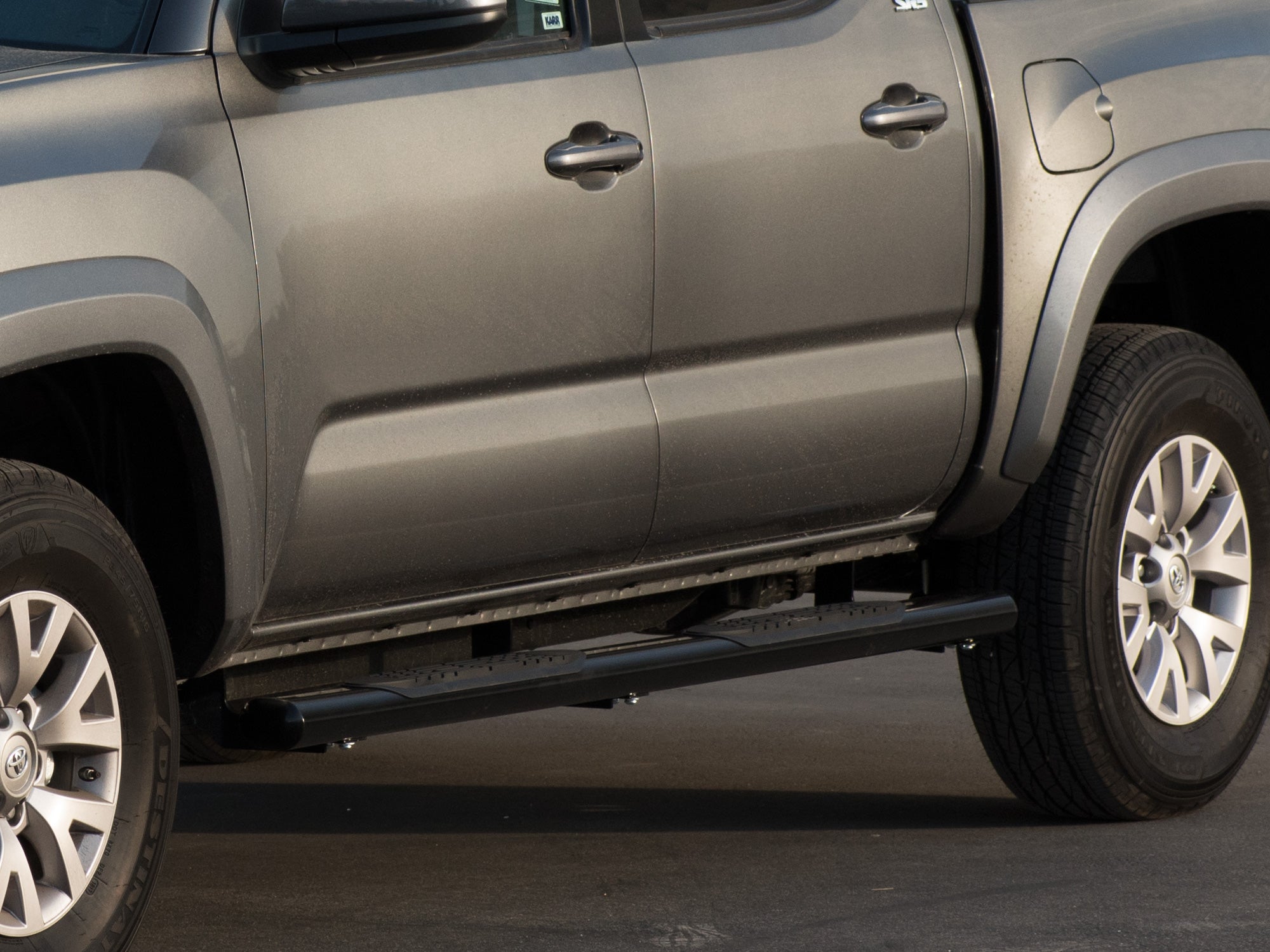 Armordillo 2005-2019 Toyota Tacoma - Double Cab 4" Oval Step Bar -Black - Armordillo USA by I3 Enterprise Inc. 