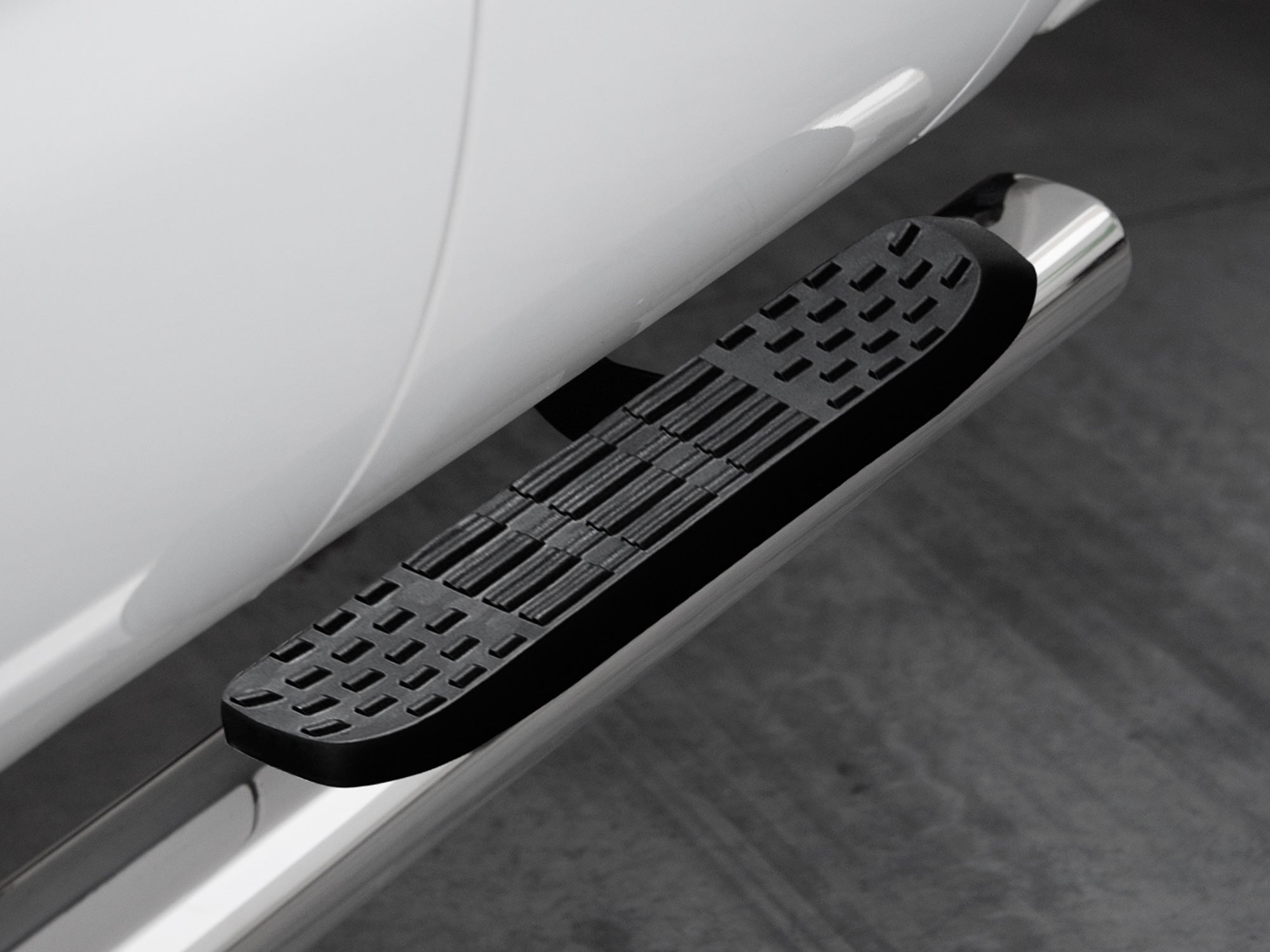 Armordillo 2007-2018 GMC Sierra - Extended Cab - Excl. Diesel Model 5" Oval Step Bar - Polished - Armordillo USA by I3 Enterprise Inc. 