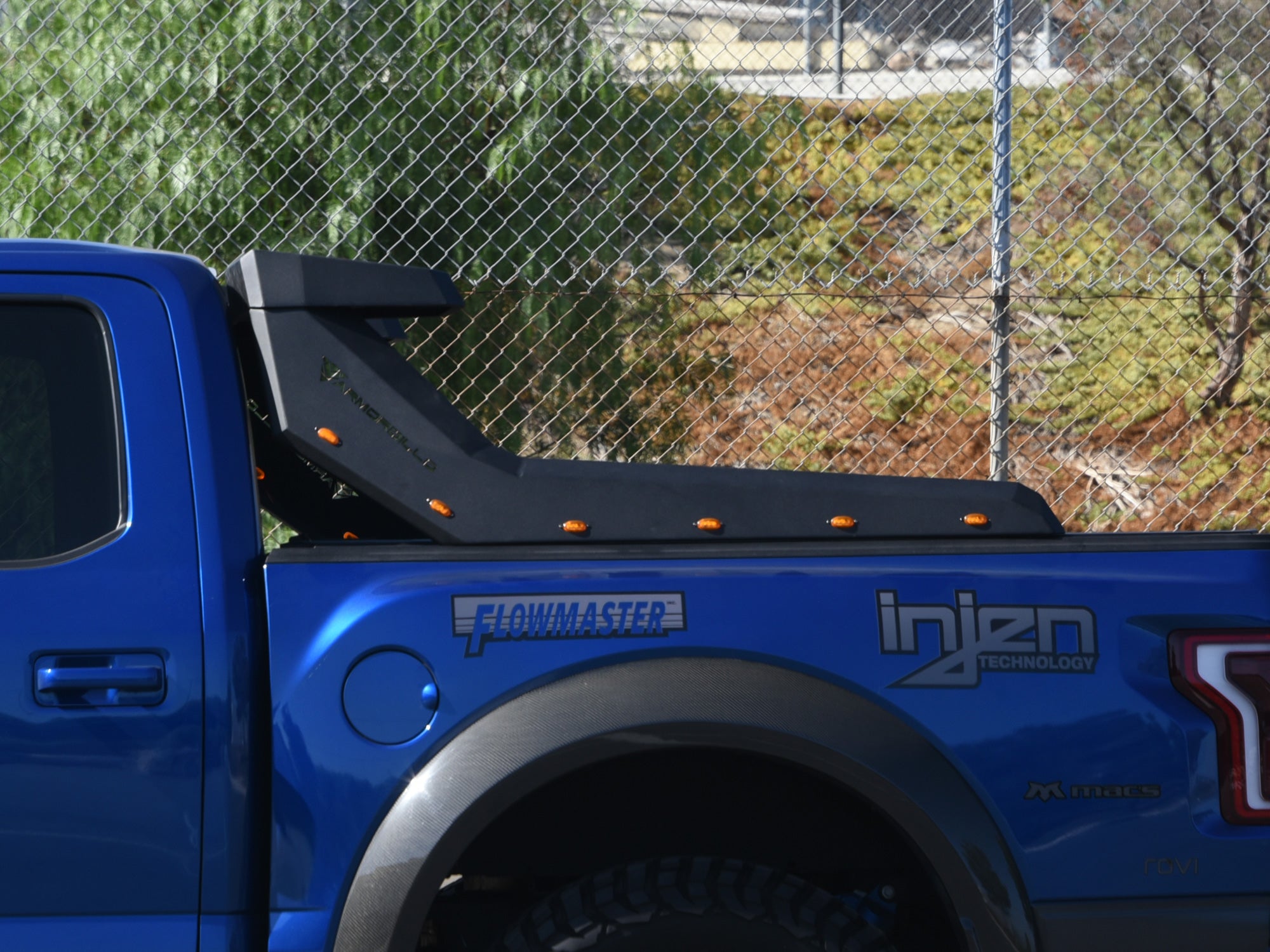 Universal Truck Roll Bar / Chase Rack For Full Size Trucks | Armordillo ...