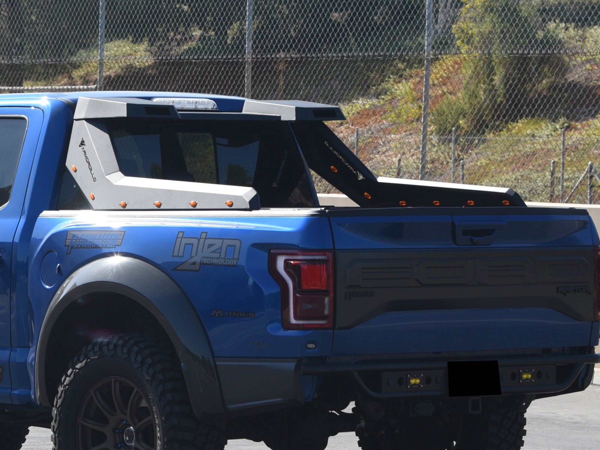 Universal Truck Roll Bar / Chase Rack For Full Size Trucks | Armordillo ...